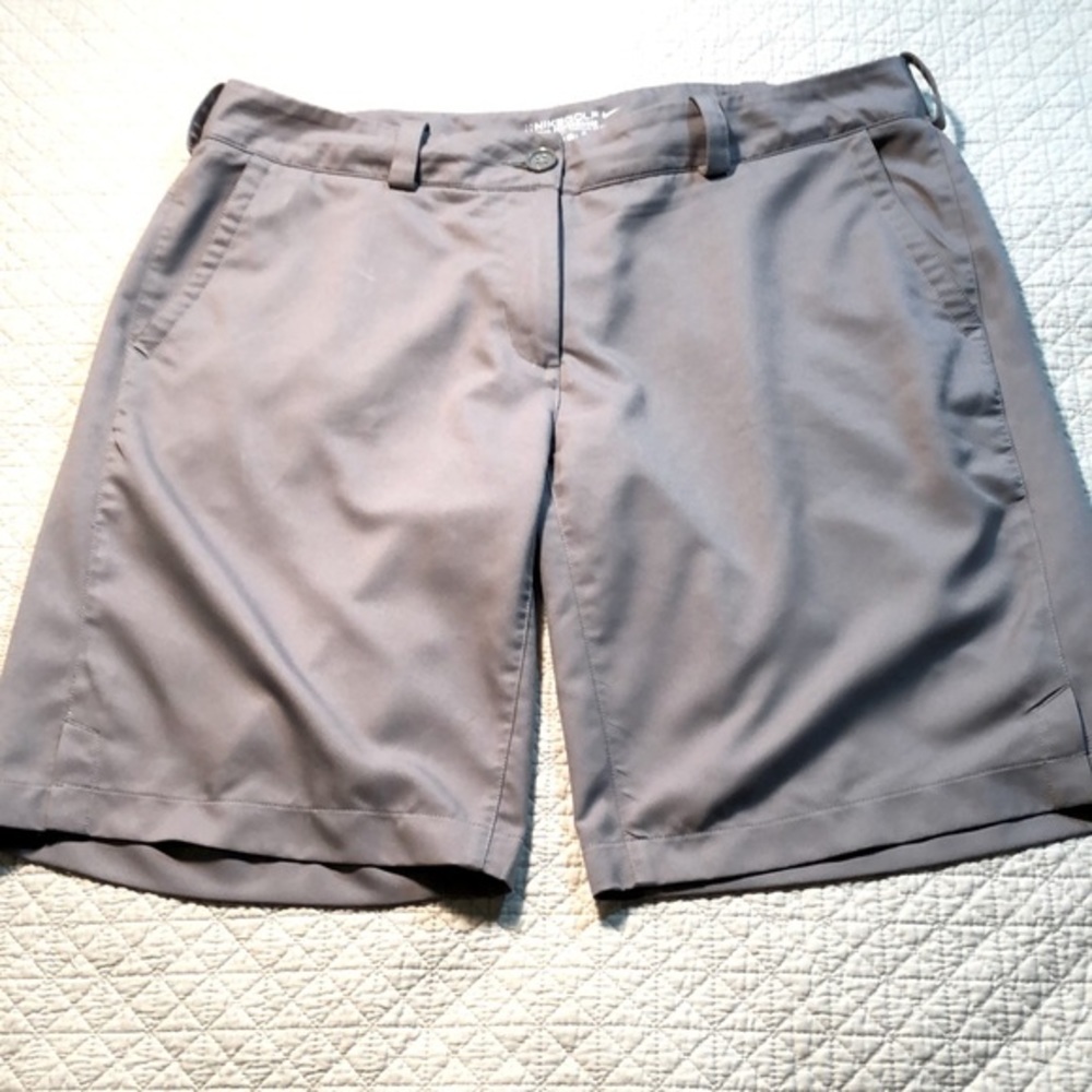 Nike Dri-Fit golf shorts, size 14